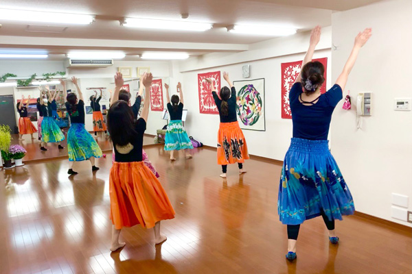 奈良・大阪・京都のハワイアンフラダンス教室 Halau Lehua Ahihi